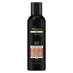 Acondiconador Tresemmé Ondas Boho x 250 ml