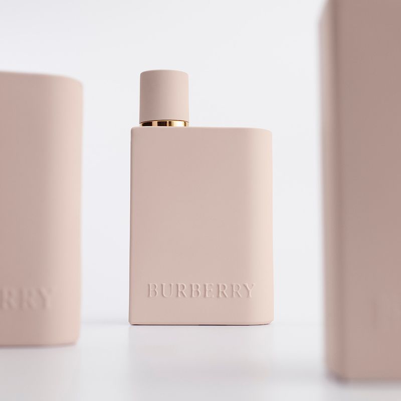 243671_edp-burberry-her-intense-x-50-ml_imagen-4.jpg