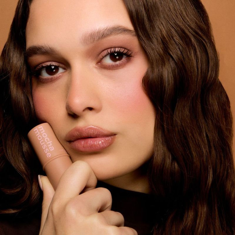 rubor-en-barra-cher-18-mocha-mousse-multistick-x-23-g