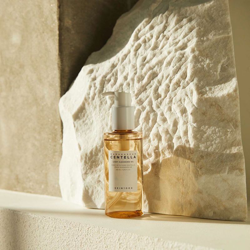 aceite-limpiador-skin1004-centella-doble-limpieza-pieles-sensibles-x-200-ml