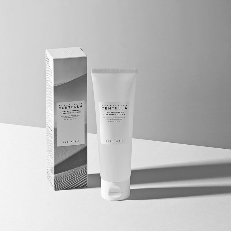 espuma-limpiadora-gel-skin1004-iluminadora-x-125-ml