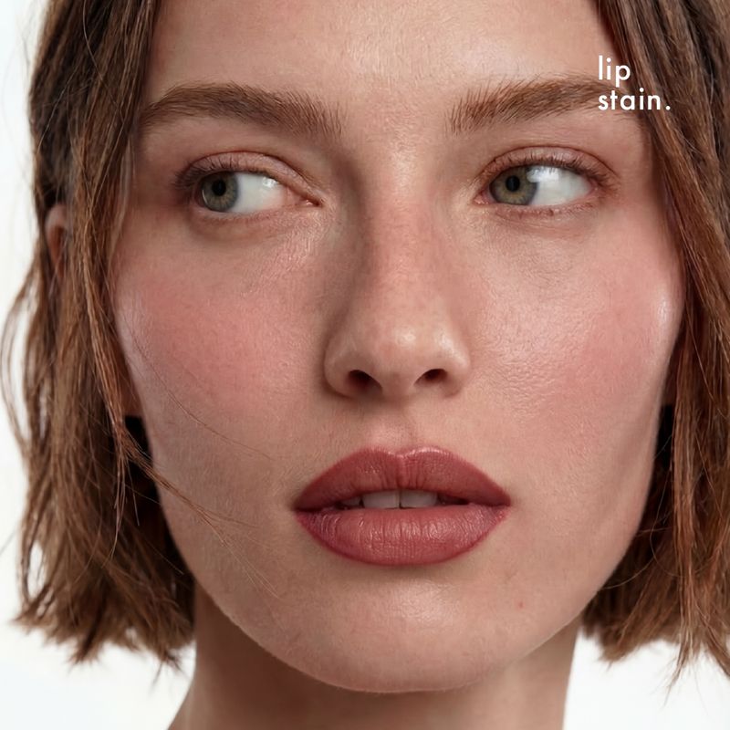 delineador-de-labios-en-fibra-cher-18-sweet-plum-x-1-2-g
